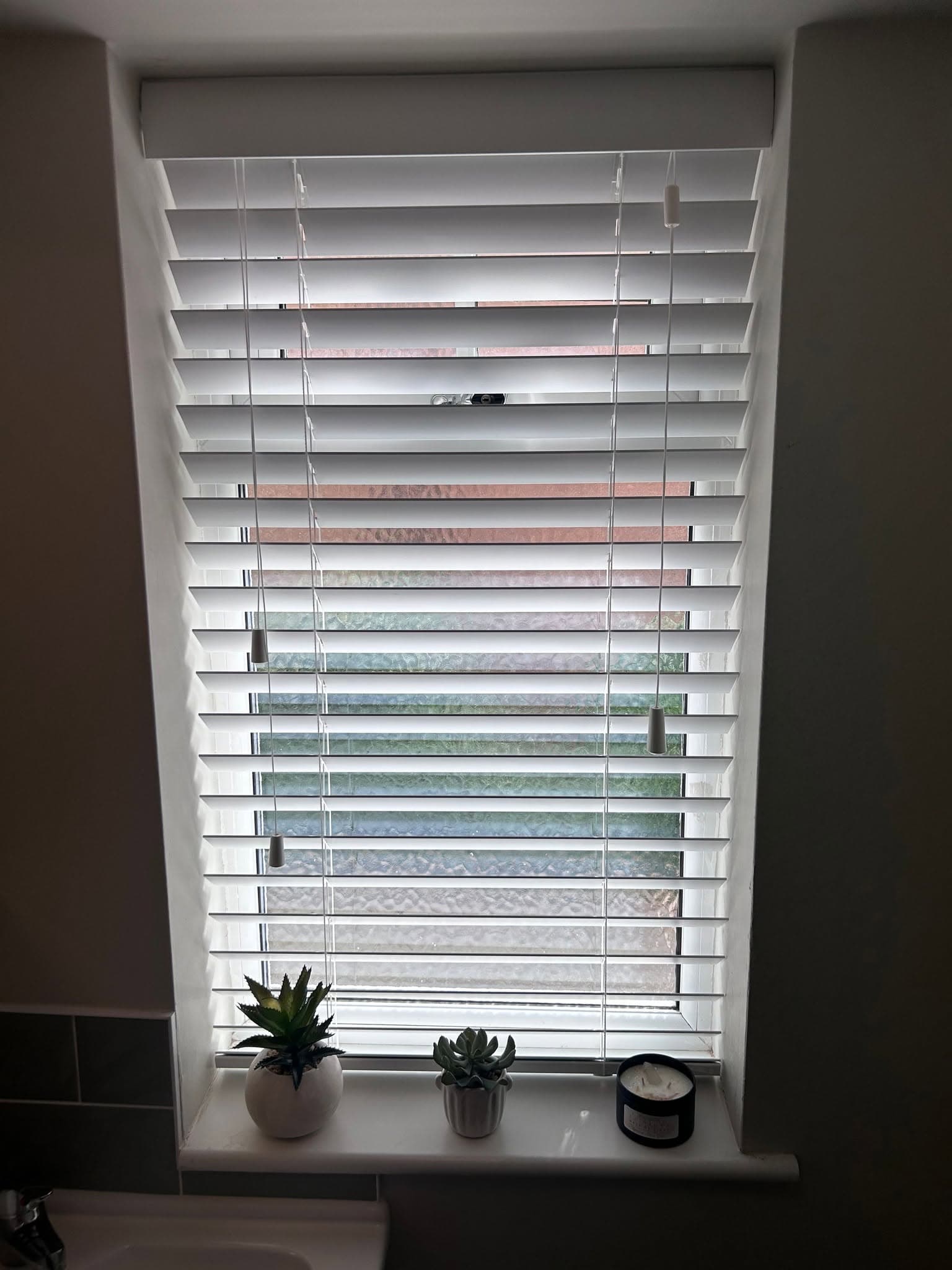 Bathroom Venetian Blinds — Hessle